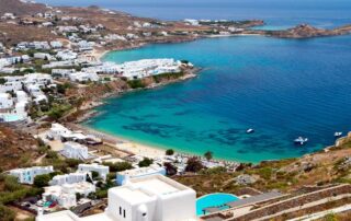 Psarou's Elite: Mykonos Beachfront Luxe