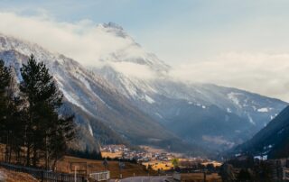 The Insider's Dossier: Private Ski Guide in St. Anton tmpij84aq64